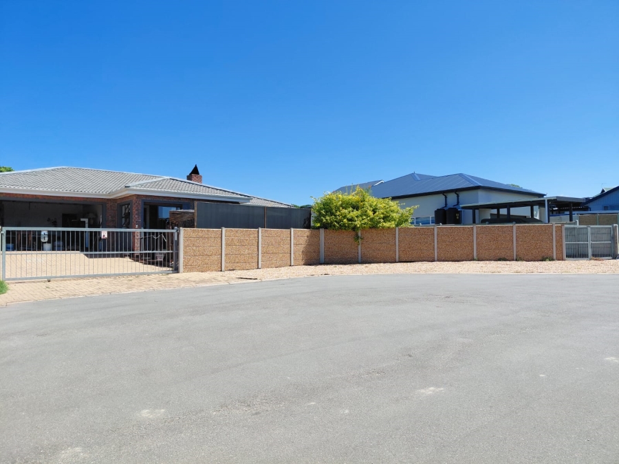 3 Bedroom Property for Sale in Stilbaai Wes Western Cape